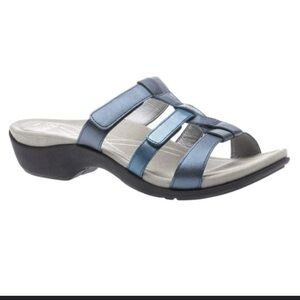 Abeo Biosystem Nova Womens Slip On Sandals Blue leather comfy 6M arch support